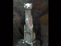 Florinda Ke Sophie - Die Pantherin, Keramik, dreiteilig, H-71 cm, B-22 cm, T-24 cm, 2012